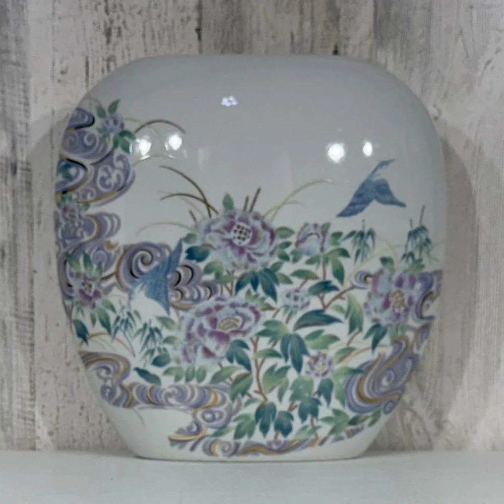 Impressions Vase White Floral Bird‎ Gold Gilt Porcelain Japan Vintage Macy's